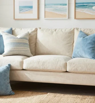 17 Light Blue Throw Pillows Ideas for Fresh Interiors